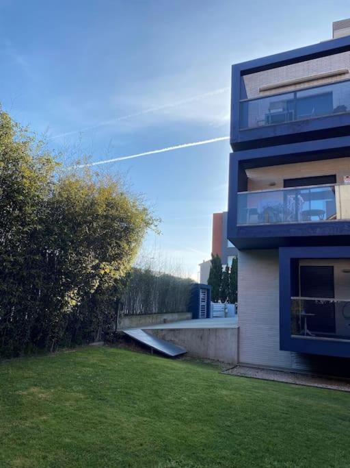 Precioso - Moderno Terraza Y Parking, 2 Hab, 2 Banos, 6-7 Pers - Dispo Abril Y Mayo Llanes Exterior photo